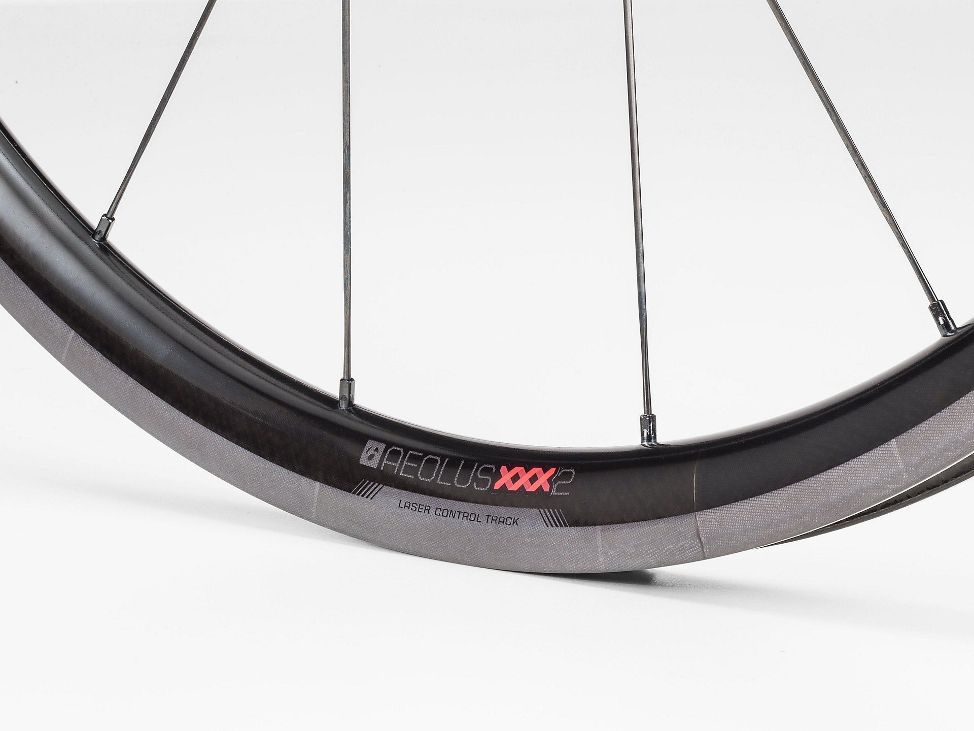 ชุดล้อคาร์บอน BONTRAGER AEOLUS XXX 2 TLR CLINCHER ขอบงัด, ขอบสูง 28มม