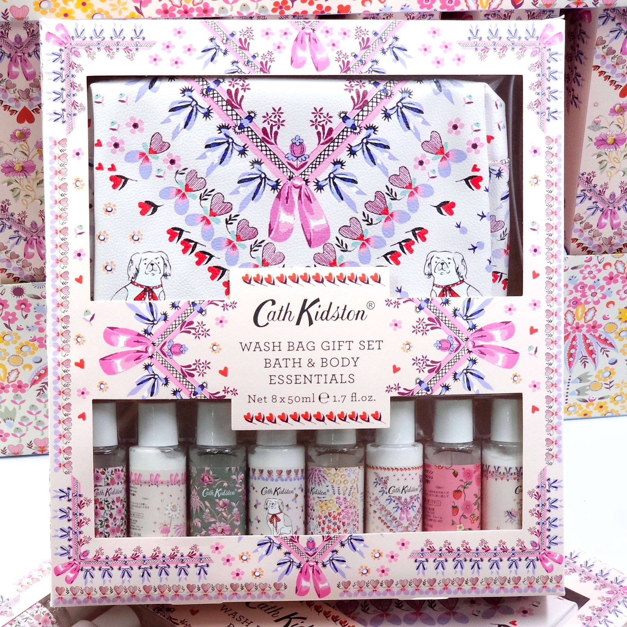 Cath Kidston Wash Bag Gift Set 50ml x 8 Set ของขวัญครีมอาบน้ำ และโลชั่นบำรุงผิว