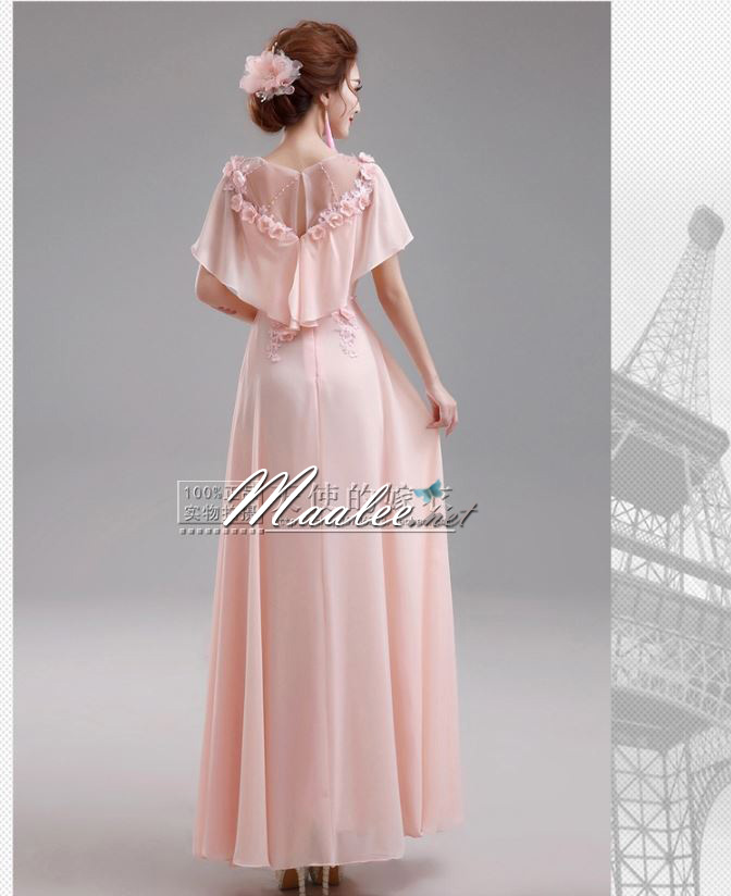 พร้อมเช่า ชุดราตรียาว แบบปิดไหล่ ผ้าชีฟอง แต่งดอกและลูกปัดสวย สีชมพู