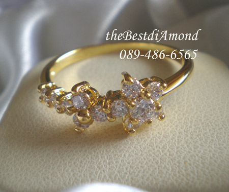 BR404+++แหวน 2 flowers in line+++ น่ารักสุดๆ กับแหวนดอกไม้ 2 ดอก วางเรียงเป็นนแถว เล่นไฟวิ๊ง แบบเก๋ไก๋ น่ารัก ทันสมัย ใส่ได้สวยทุกนิ้วเลยค่ะ