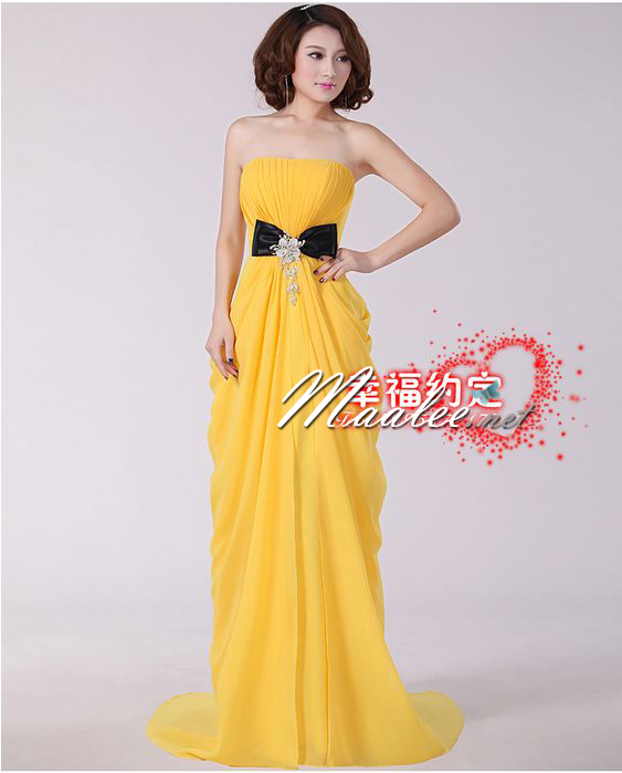 พร้อมส่ง ชุดราตรียาว เกาะอก สีเหลืองสด จับจีบข้างสะโพกสวย