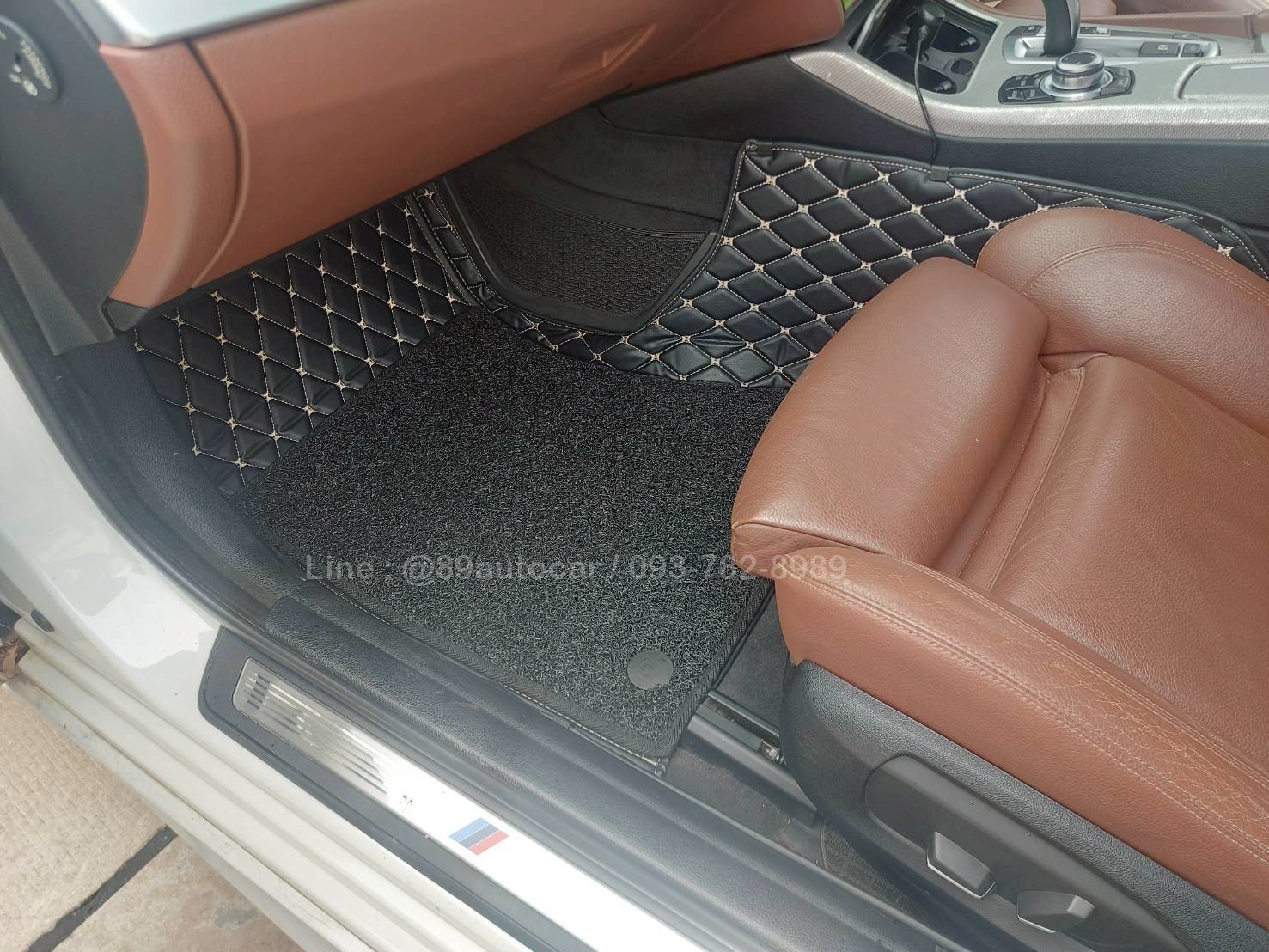 พรมปูพื้นรถยนต์ BMW 520d F10 Msport Year 2016 ปูพรม7D สีดำด้ายทองด้ายเดี่ยว เสริมด้วยพรมดักฝุ่นสีดำ เข้ารูป