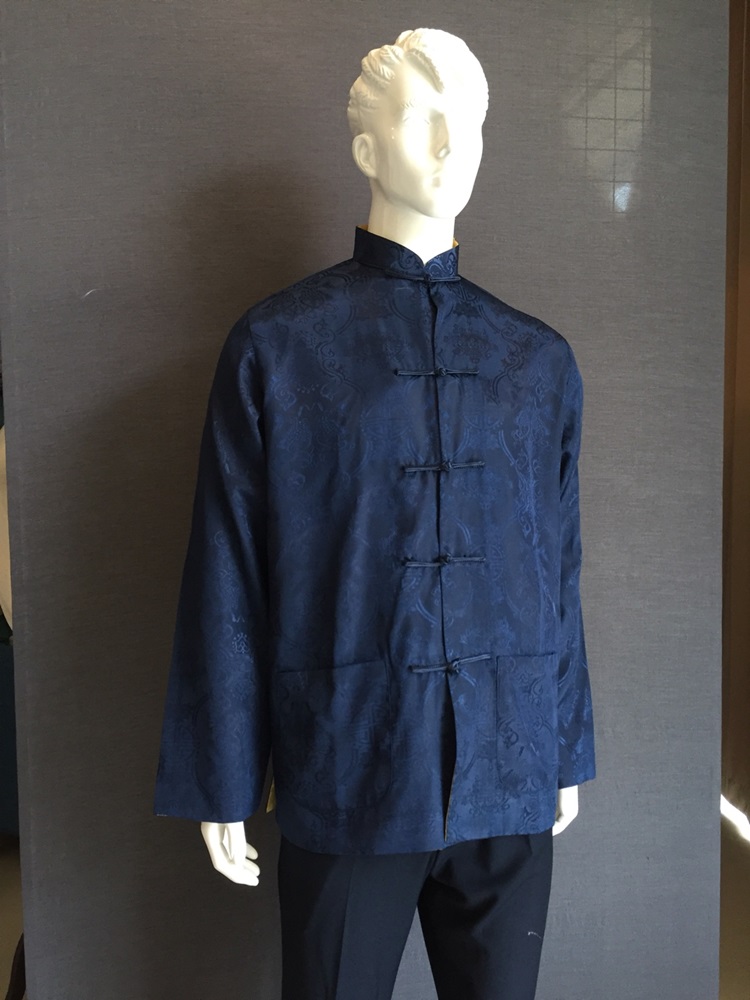 พร้อมส่ง (สินค้าตัวโชว์) ชุดจีน ชาย เสื้อคอจีน ผ้าแพร สีทอง / น้ำเงิน ใส่ได้สองด้าน (XL)