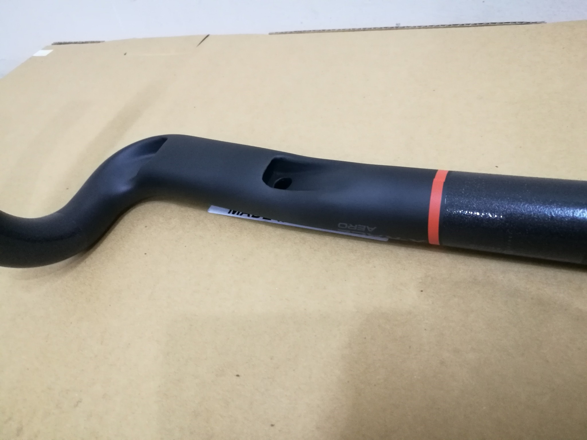 แฮนด์ถนน แฮนด์เสือหมอบ Satori X-Race Aero Carbon handlebar Reach 65 สั้นลงเอื้อมจับง่าย Drop 120 ระยะก้มน้อย มีขนาด 400 420