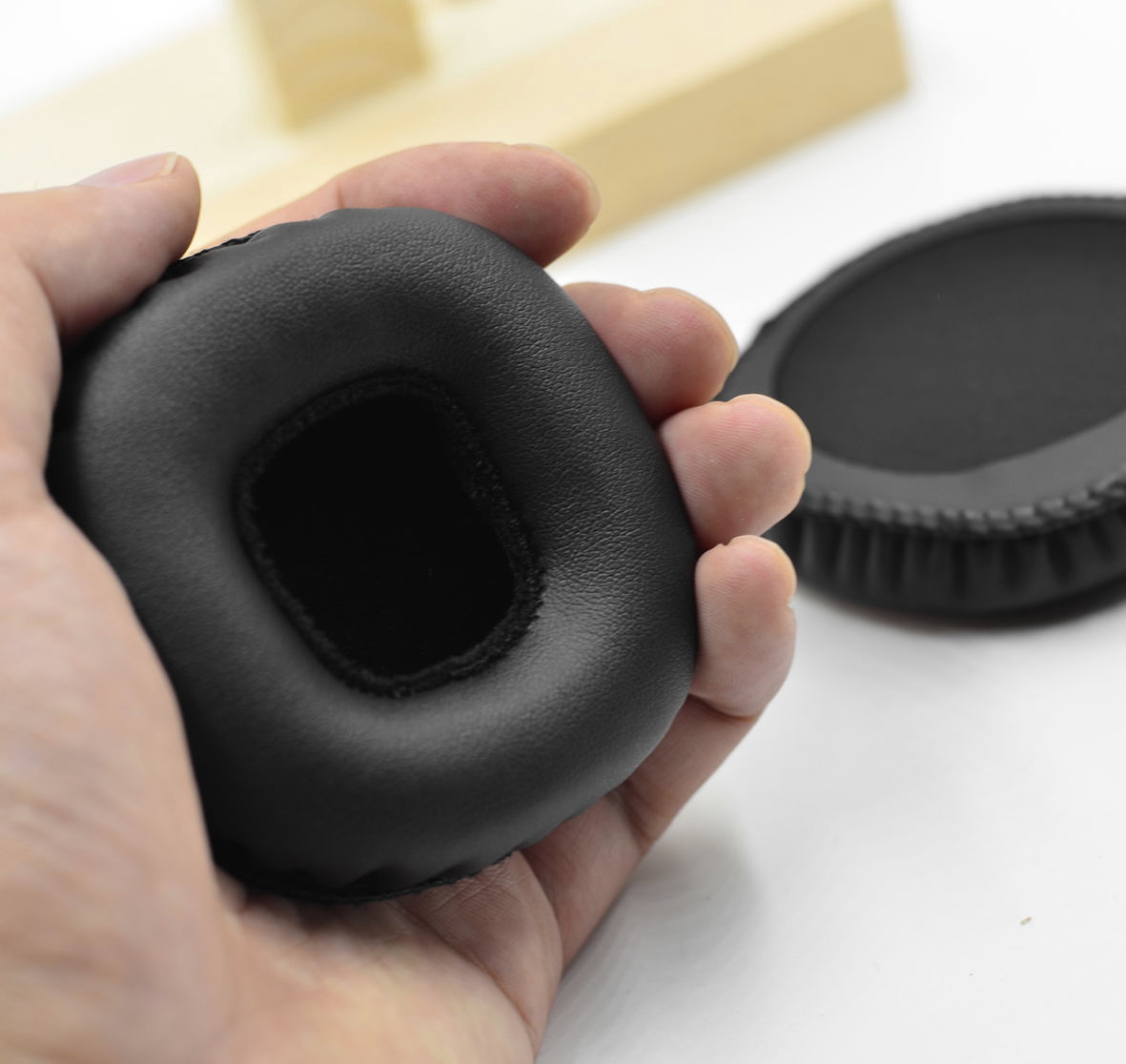 ขาย X-Tips รุ่น XT176 ฟองน้ำหูฟังสำหรับ Marshall Mid