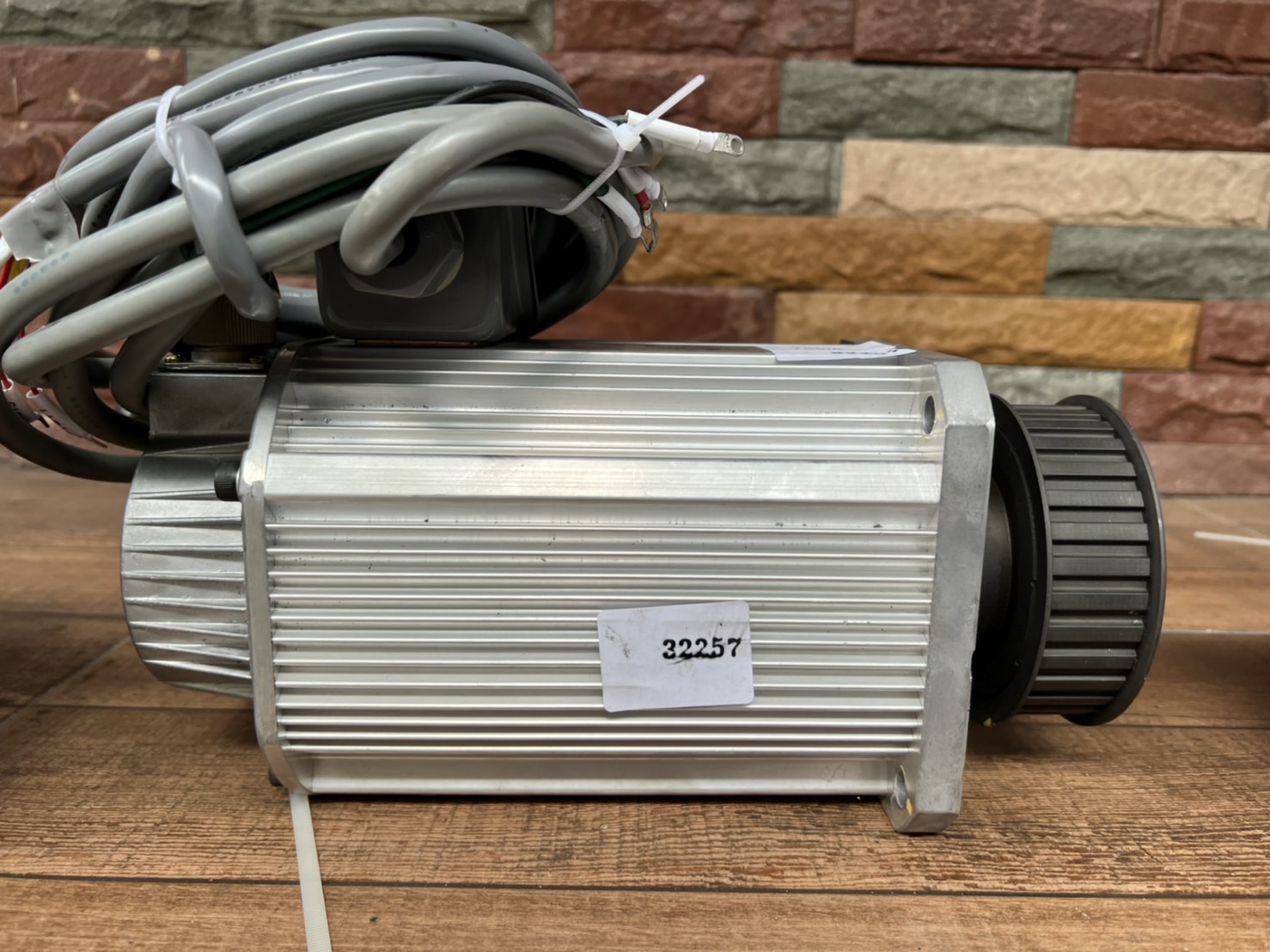 VLBST-X10015 SERVO MOTOR " VELCONIC "