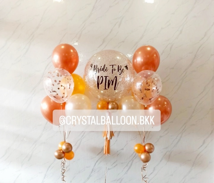 ลูกโป่ง Bride To Be Bubble ขนาด 24" กลิตเตอร์สีแชมเปญ พร้อม ลูกโป่ง ช่อ 5 ลูก 2 ช่อ พร้อมตกเเต่ง สามารถเปลี่ยนสีลูกโป่ง/เปลี่ยนข้อความ/เปลี่ยนขนาดได้