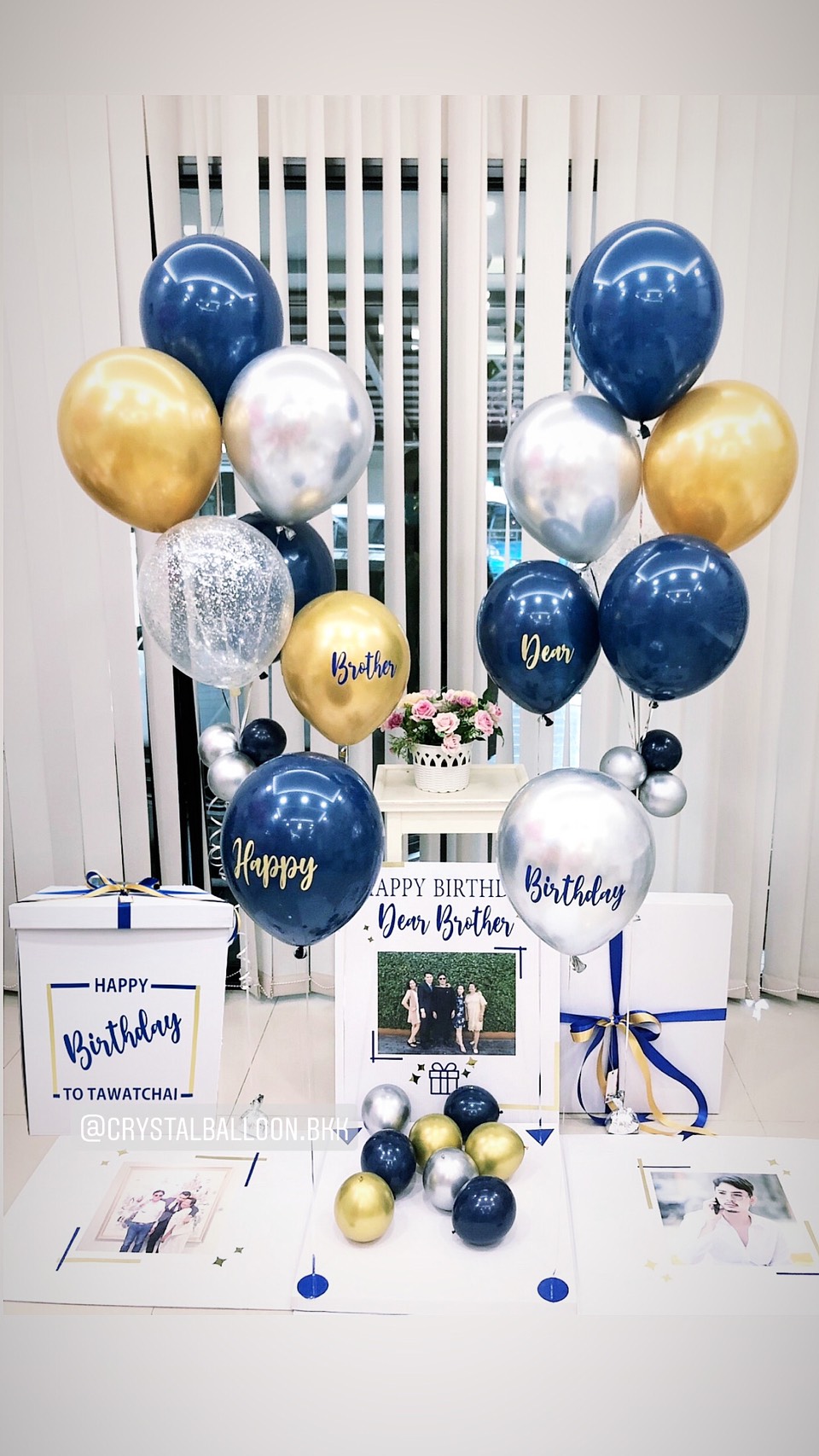 Happy Birthday Surprise Box กล่องเซอร์ไพรส์วันเกิด Theme สี Dark Blue ยอดนิยม พร้อมตกแต่ง ช่อลูกโป่งข้าง ช่อละ 5 อีก 2 ช่อ,สามารถใส่รูปได้ 3 ใบ สามารถเปลี่ยนสีลูกโป่ง/เปลี่ยนข้อความได้