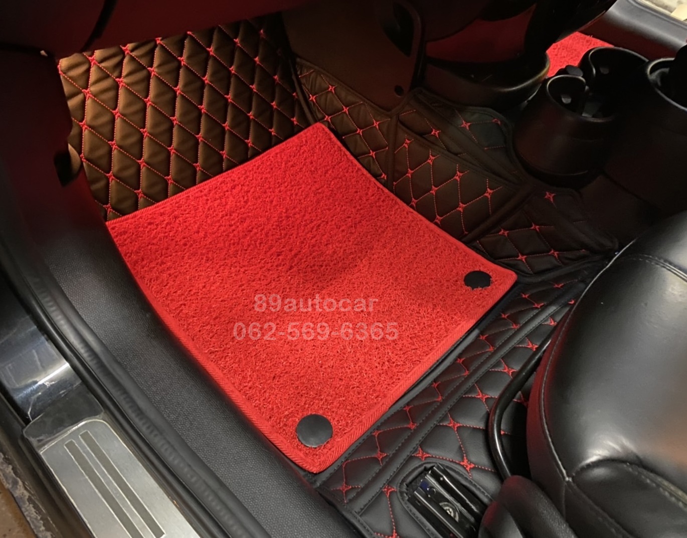พรมรถยนต์ Mini Countryman 2014 ปูพรม7D สีดำด้ายแดง + พรมดักฝุ่นสีแดง เข้ารูป