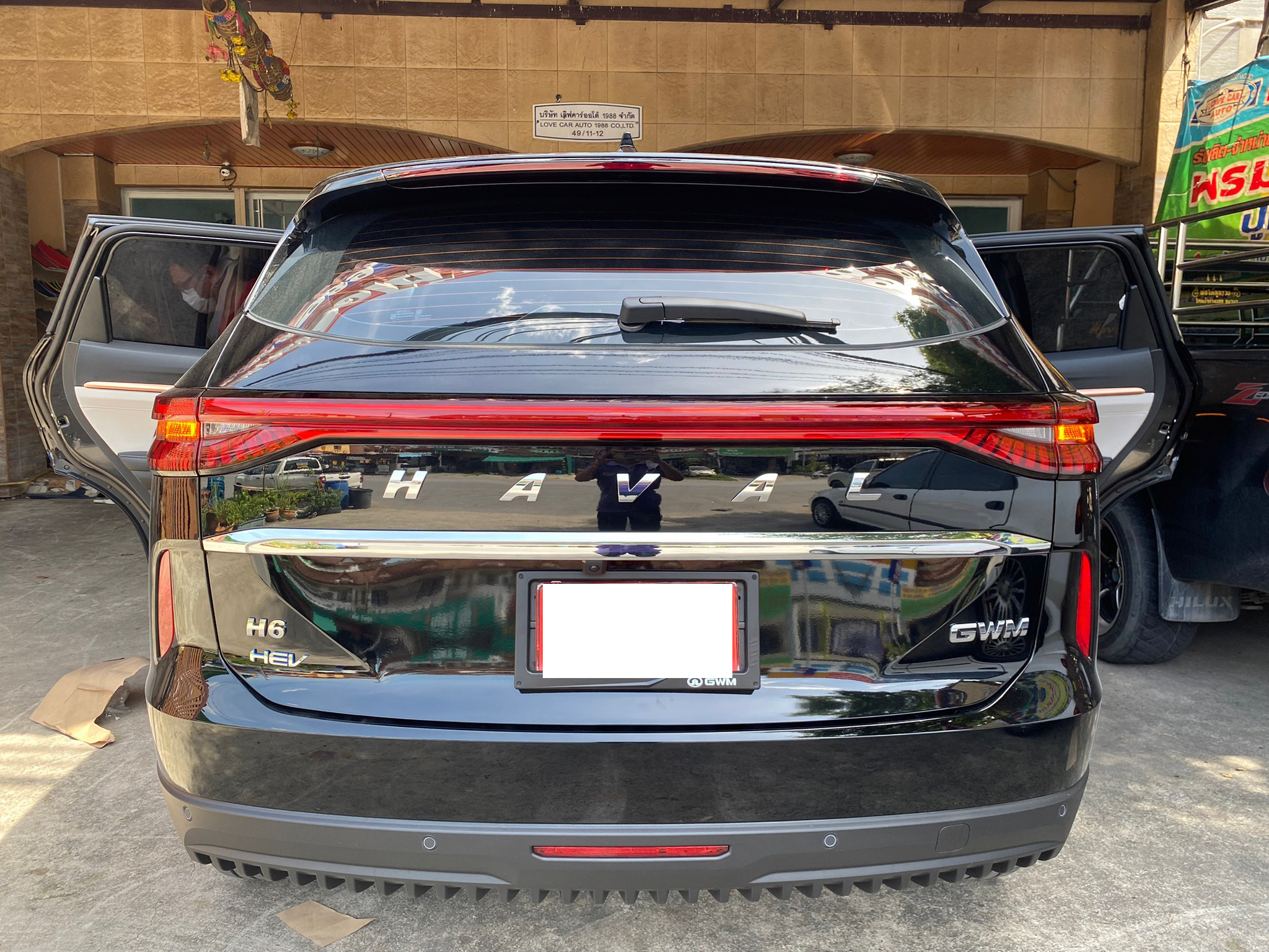 พรมรถยนต์ Haval H6 ปูพรมหกดี สีแดงเลือดหมู เต็มคัน