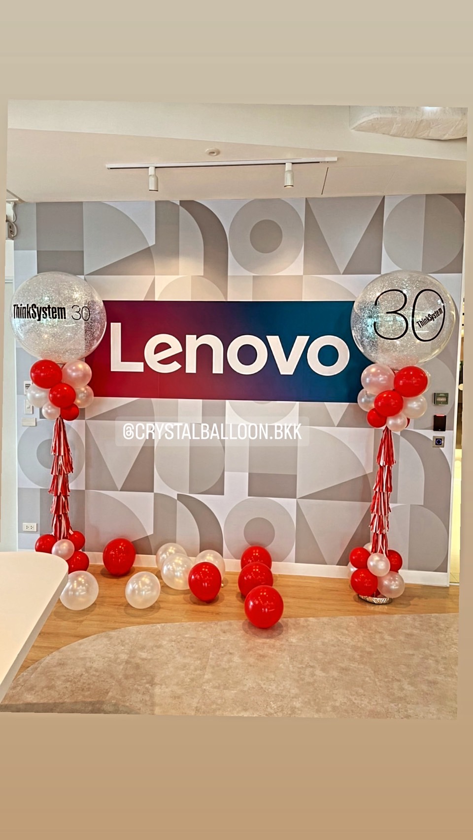 เสาลูกโป่ง เปิดงาน Bubble 36" สีขาว พร้อมตกแต่ง ลูกโป่งโปรยพื้น 10 ลูก สามารถเปลี่ยนสีลูกโป่ง/เปลี่ยนข้อความได้