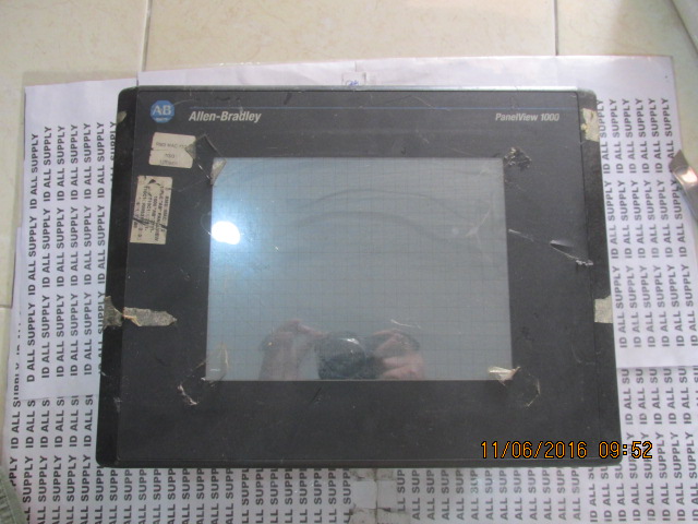 LCD TOUCH SCREEN “ ALLEN-BRADLEY ” รุ่น 2711-T10C1