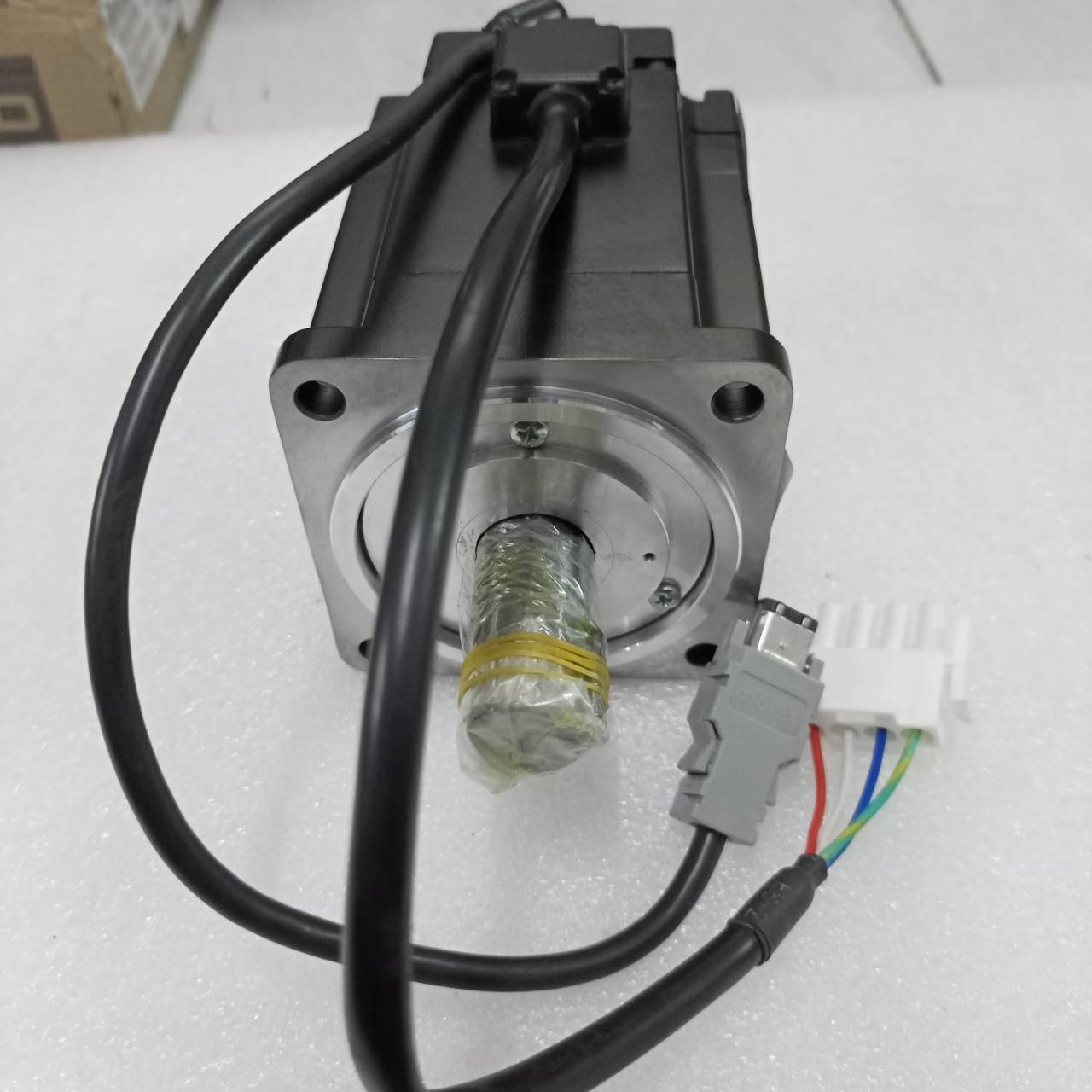 SGMJV-08ADE6S SERVO MOTOR " YASKAWA "