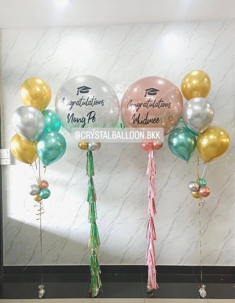ลูกโป่ง รับปริญญา Bubble ขนาด 36" 2 ลูก พร้อมตกแต่ง ช่อลูกโป่ง 5 ลูก 2 ช่อ,ป้ายธง Congratultions สามารถเปลี่ยนสีลูกโป่ง/เปลี่ยนข้อความ/เปลี่ยนขนาด/เปลี่ยนสี-ป้ายธงได้