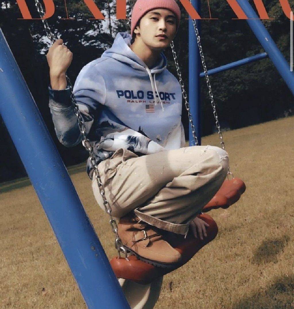 #HARPER`S BAZAAR 2022.11 C TYPE (Cover : MARK (NCT) / Content : MARK (NCT) 20p)