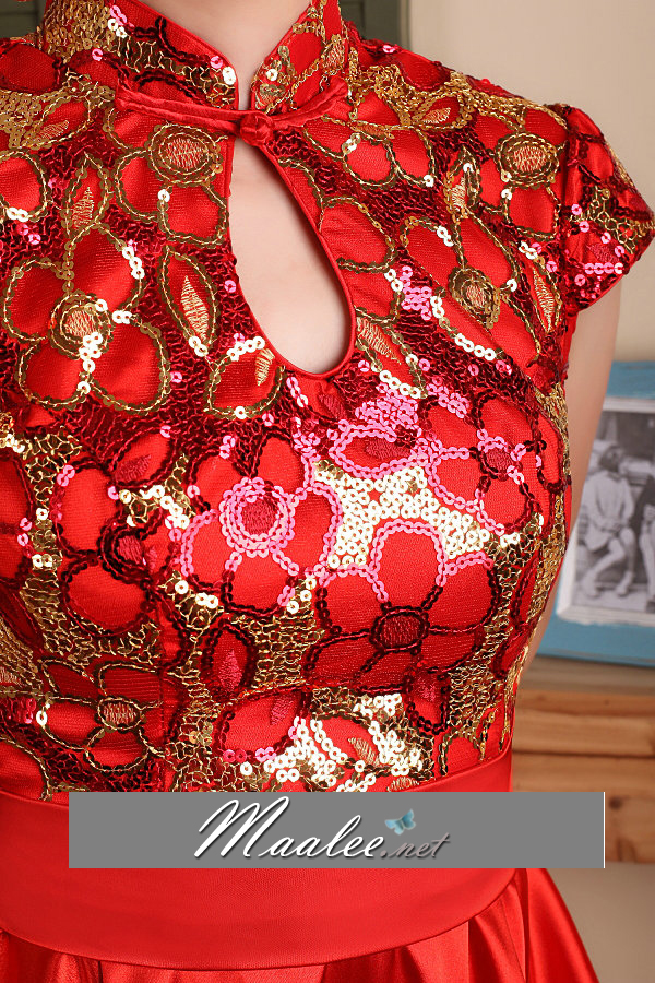 พร้อมเช่า ชุดกี่เพ้า ชุดจีน ชุดแฟนซี สีแดง กระโปรงผ้าซาติน พร้อมเช่า