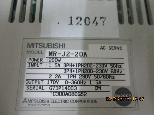 SERVO DRIVE " MITSUBISHI " รุ่น MR-J2-20A