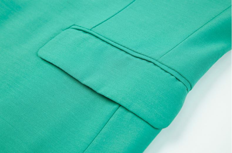 Pre-order ชุดสูทชาย รุ่น 2 กระดุม สีเขียว