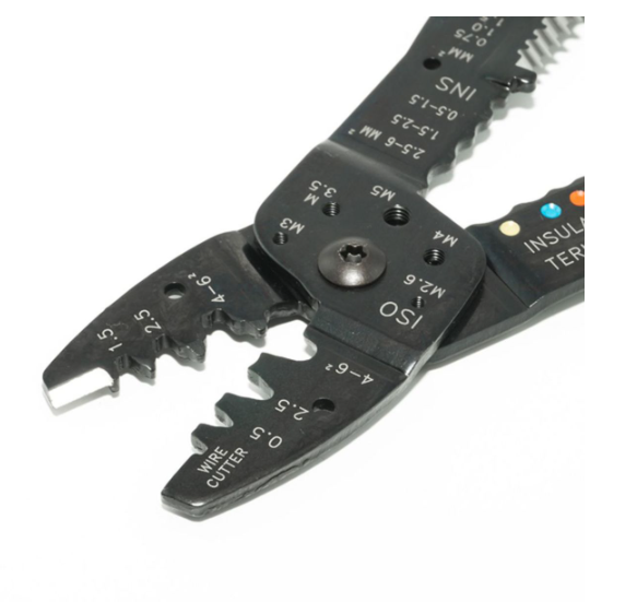 คีมปอกสายไฟอเนกประสงค์ FORCE ฟอร์ซ รุ่น 6806 Pn.F131-6806 ##(*)