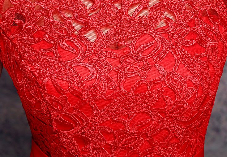 พร้อมเช่า ชุดราตรียาว สีแดง แขนสามส่วน ลูกไม้ฉลุ กระโปรงผ้าชีฟอง