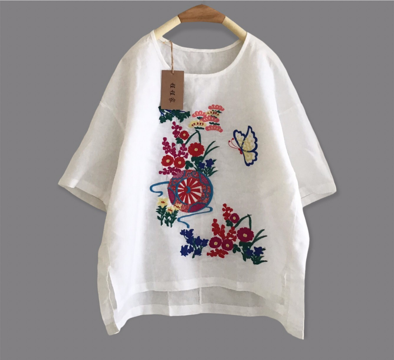 เสื้อลายปัก