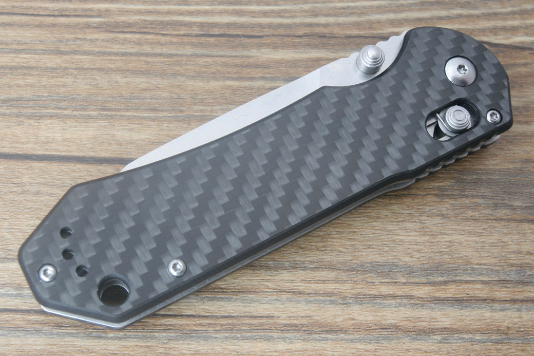 มีดพับ Ganzo รุ่น G7452-CF ด้ามลายคาร์บอนไฟเบอร์ ของแท้ 100%