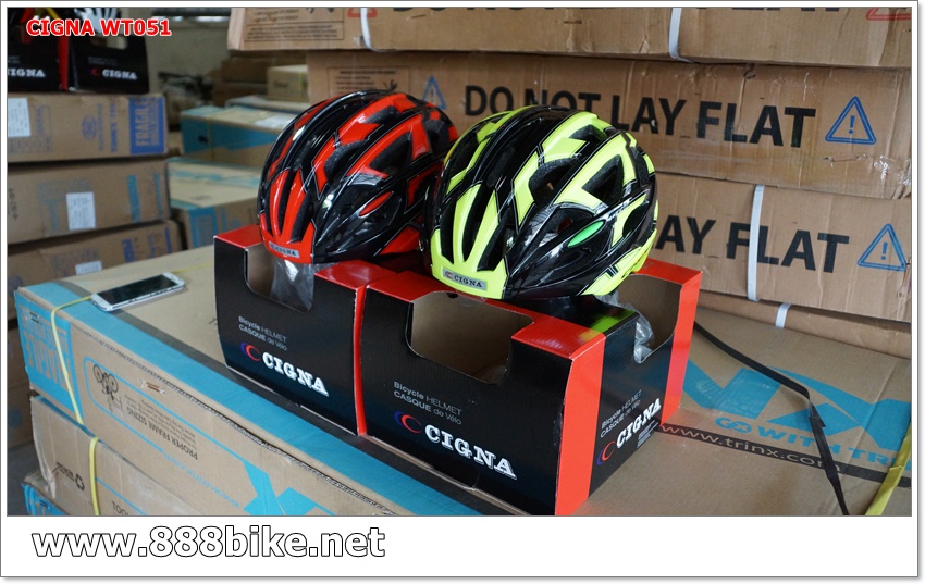 หมวกจักรยานมีแว่น CIGNA รุ่น WT051 งานอบ Inmold (มี1เลนส์) มีสีชมพู