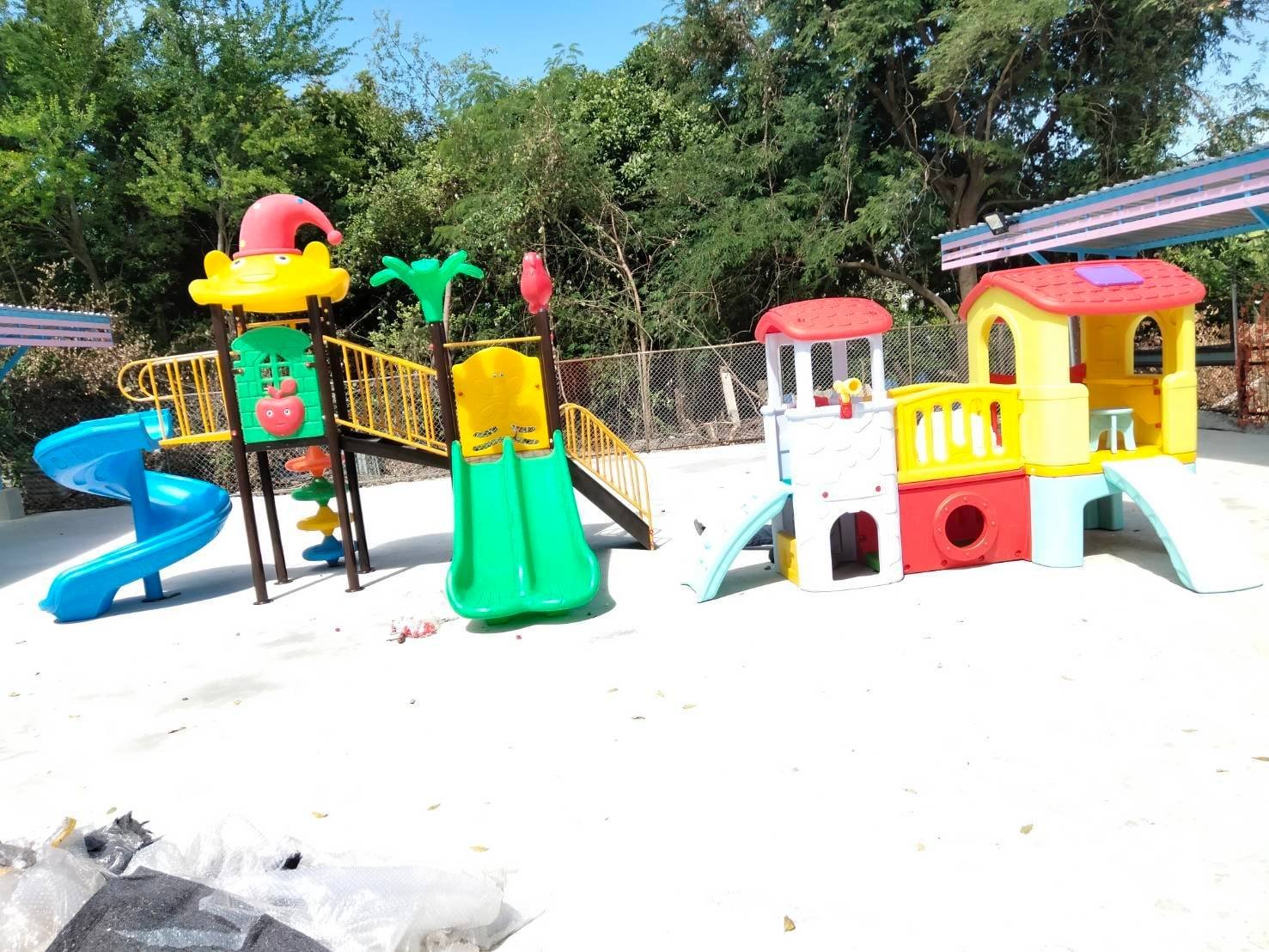 เครื่องเล่นสนาม ชุดหมวกน้อยแสนซน