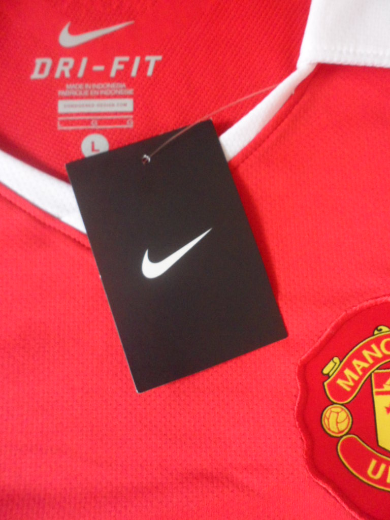 เสื้อฟุตบอล ทีมสโมสรแมนเชสเตอร์ ยูไนเต็ด Player EPL Version ชุดเหย้า แขนยาว 2010/11 ใหม่ L-Size / MANCHESTER UNITED Football Shirt Player EPL Version Long Sleeve Home Kit 2010/11 Jersey NEW L-Size