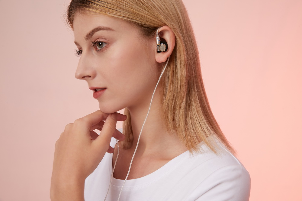 ขาย Astrotec Lyra Nature หูฟังเอียบัด ถอดสายได้ขั้ว MMCX รองรับ Hi-Res ประกันศูนย์ไทย