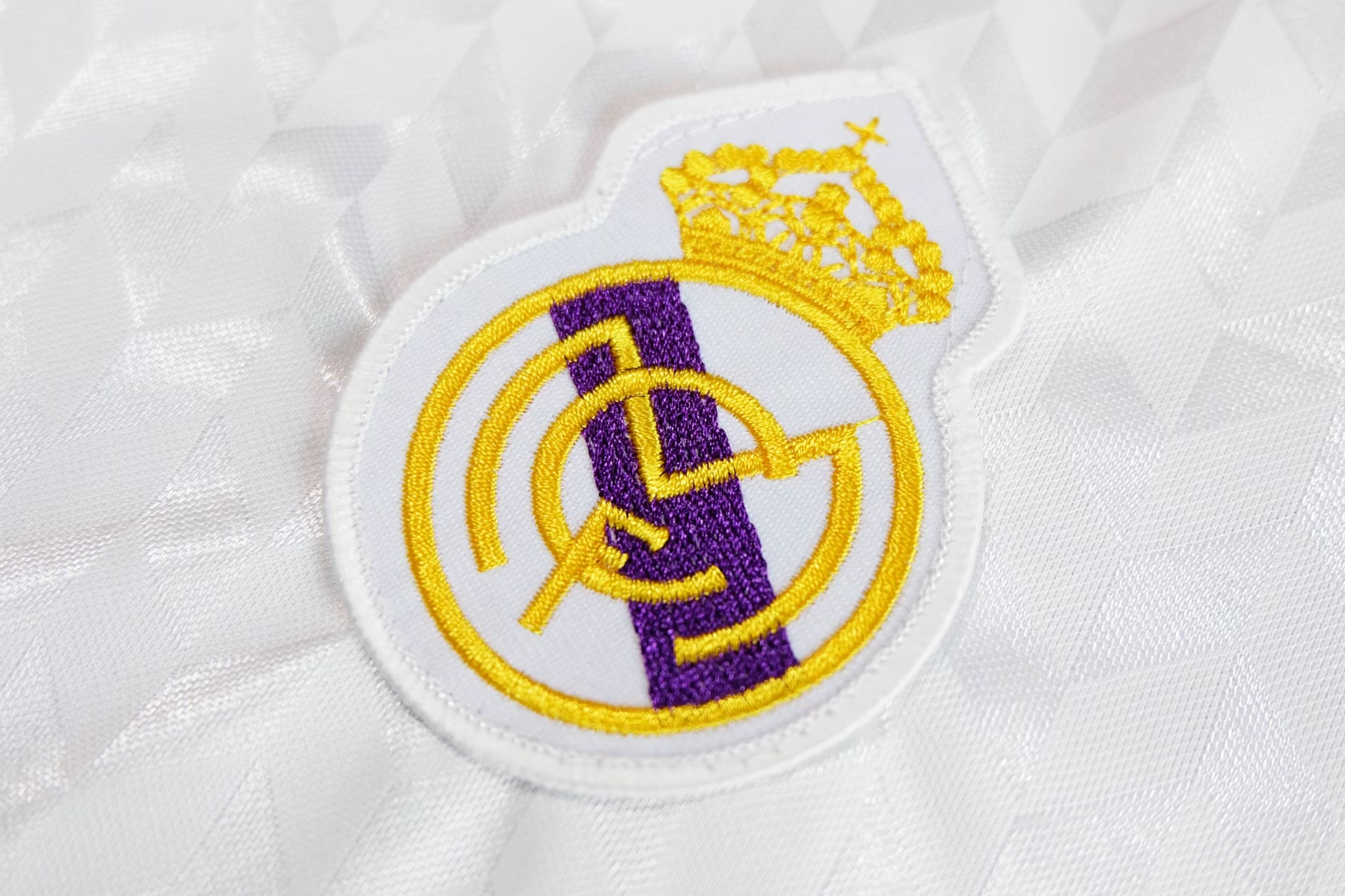 Real Madrid 1998/99 Vintage Jersey เสื้อฟุตบอลมาดริดย้อนยุค Parmalat