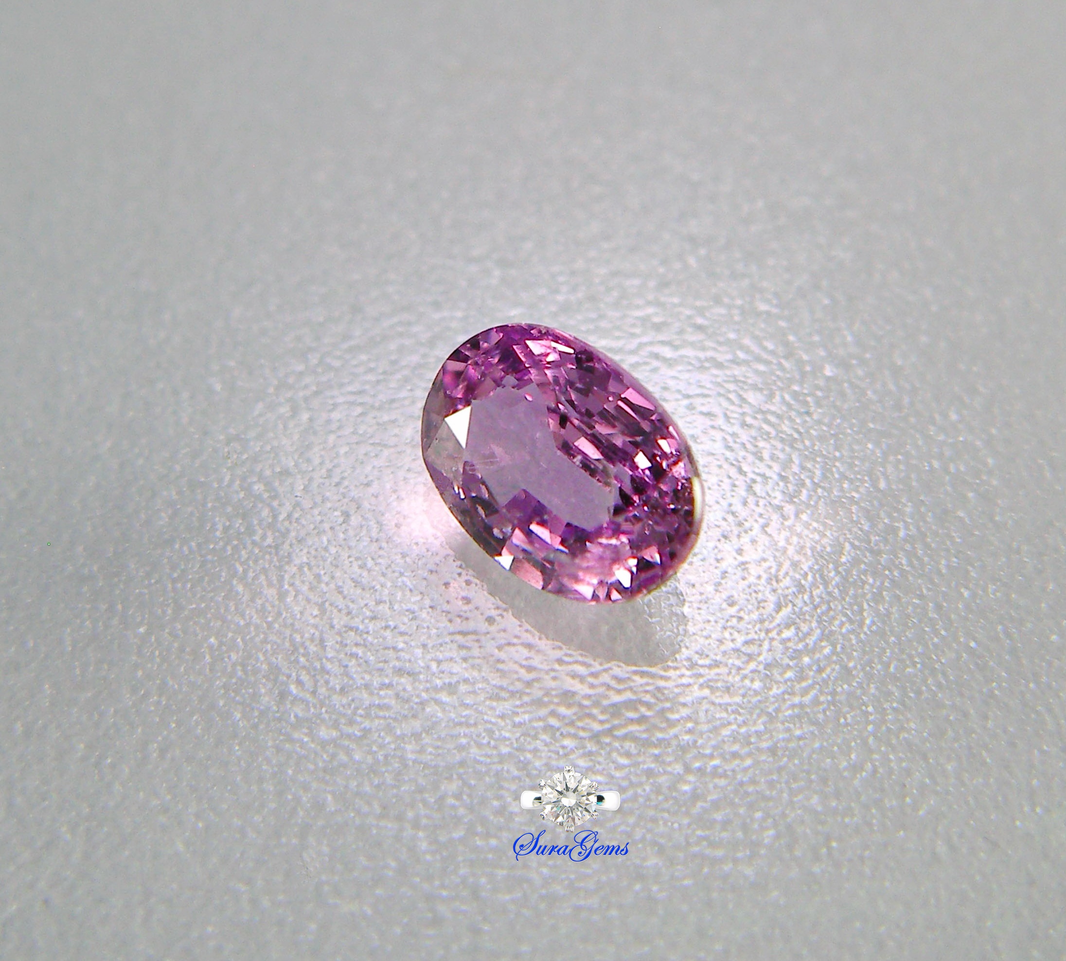 พิ้งค์แซฟไฟร์ไม่ผ่านการเผา Natural Unheated Pink Sapphires 天然無頭粉色藍寶石 Weight 0.694 ct Clarity VS