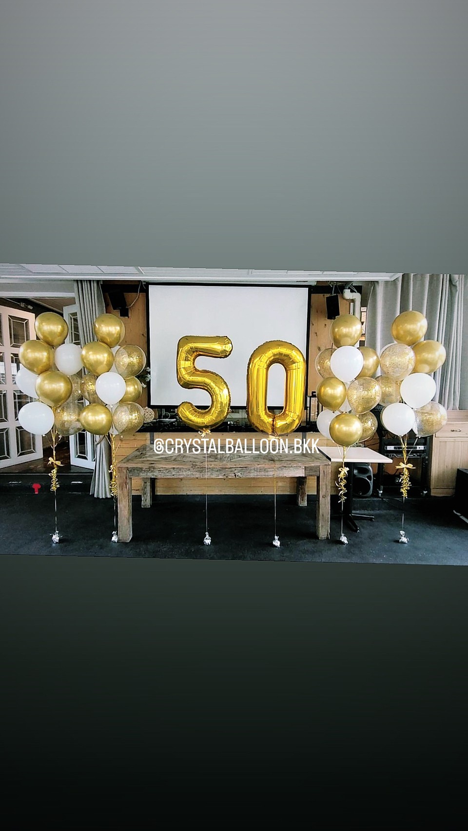 ลูกโป่ง วันเกิด ช่อลูกโป่งโครเมี่ยม ช่อ 10 ลูก 4 ช่อ Theme สีทอง พร้อม ฟอยล์ตัวเลข ขนาด 40" 2 ชิ้น,ลูกโป่งใส ใส่กลิตเตอร์ พร้อมตกเเต่ง สามารถเปลี่ยนสีลูกโป่ง/เปลี่ยนสี-ฟอยล์ตัวเลขได้