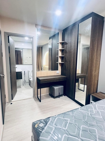 ให้เช่าคอนโด นิว ครอส คูคต สเตชัน ตึก C 27 ตร.ม. ห้องใหม่ วิวสระ เฟอร์ครบ มีเครื่องซักผ้า ติดรถไฟฟ้าคูคต