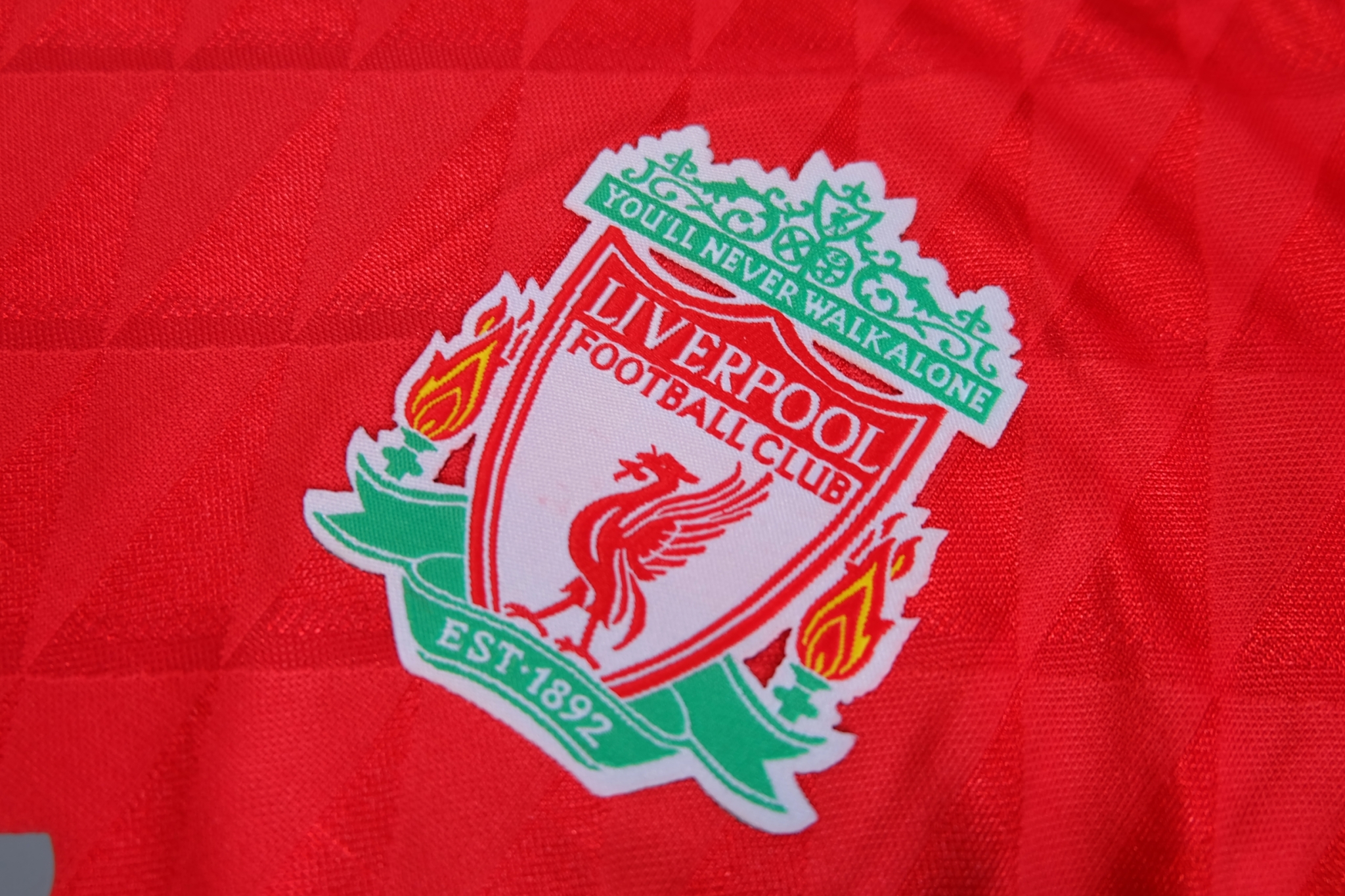 Liverpool 2010/11 Vintage Jersey เสื้อฟุตบอลลิเวอร์พูลย้อนยุค Standard Chartered