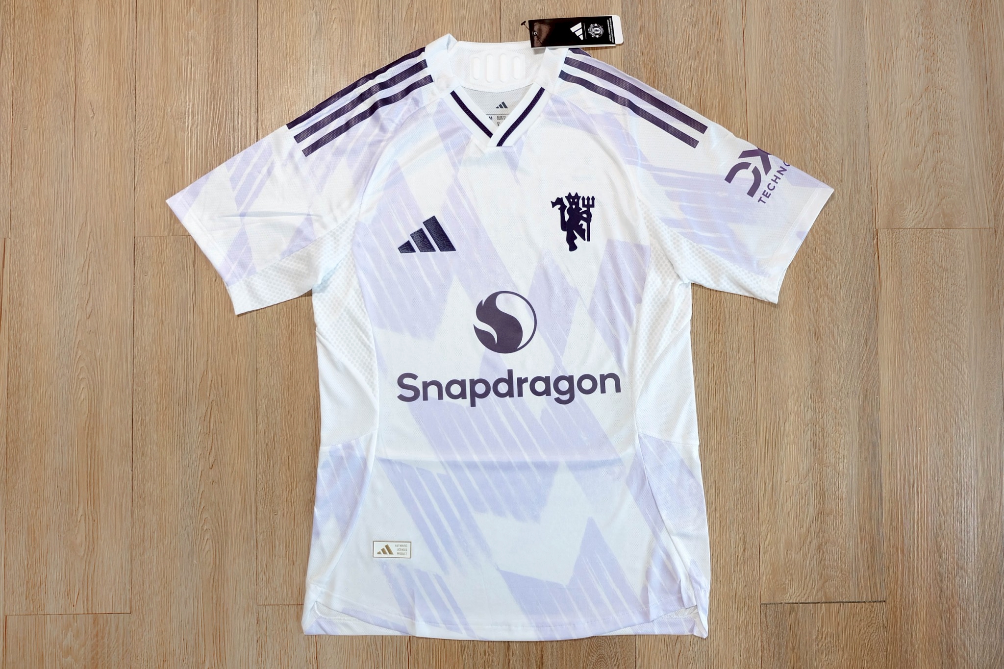 Manchester United 2025/26 Away Jersey Player Grade เสื้อแมนยู เยือน ขาว ม่วง ฤดูกาลใหม่ เกรดนักเตะ