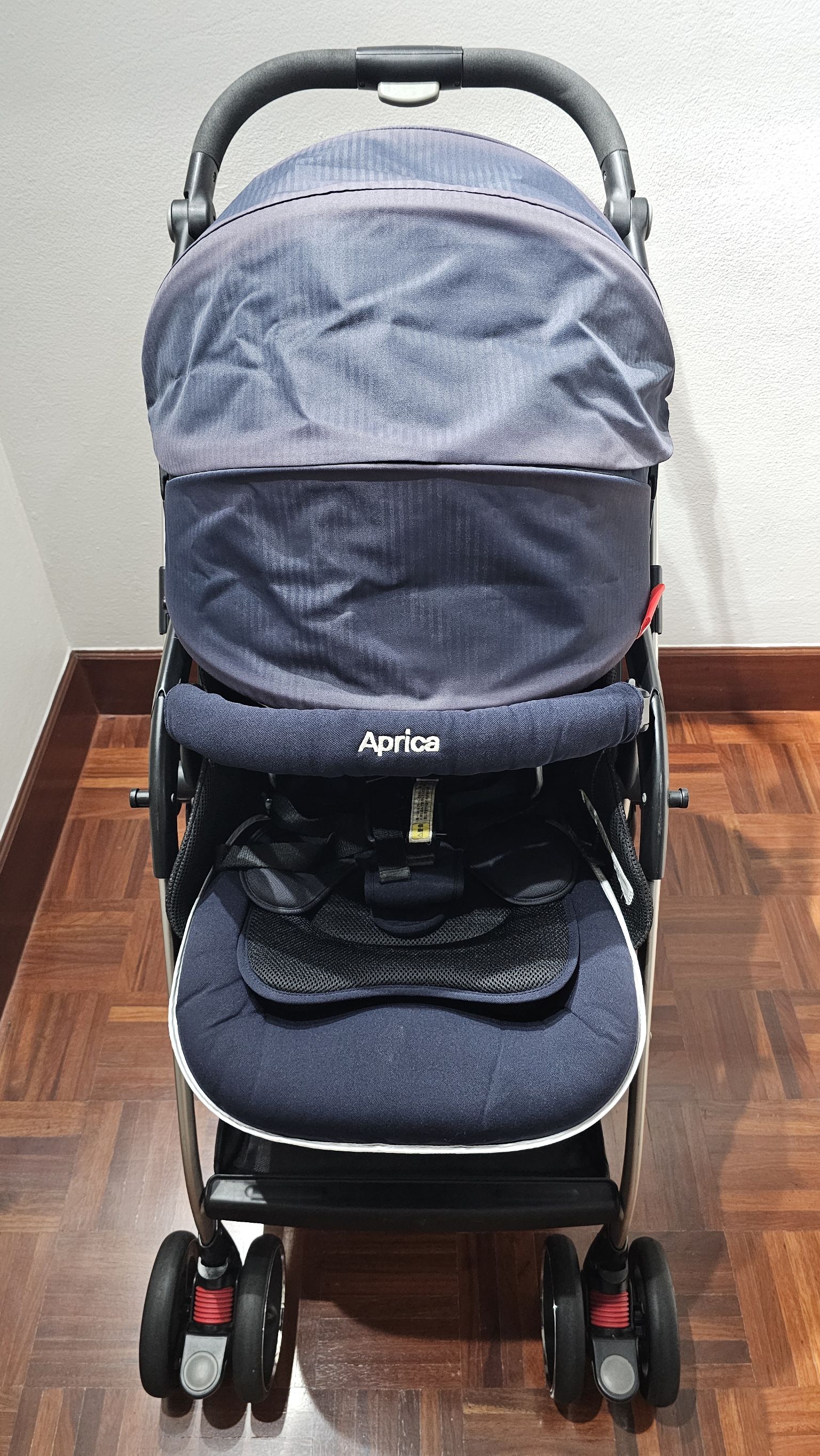 [มือสอง] Aprica Optia Premium รถเข็นเด็ก สีกรม-น้ำเงิน พร้อมใช้งาน