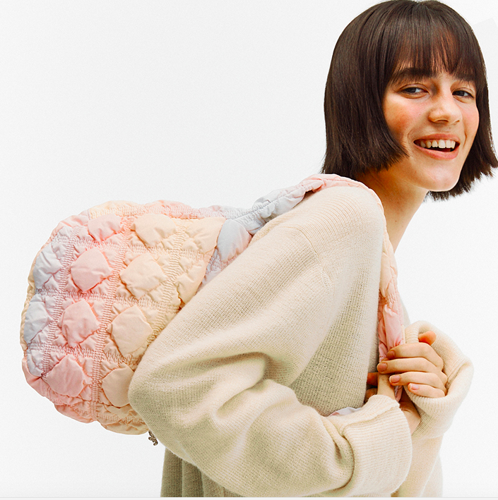 PRE. กระเป๋า #Carlyn Bag รุ่น Soft Cotton Candy M (ของแท้ 100%) - รอนำเข้า 14-25 วัน -