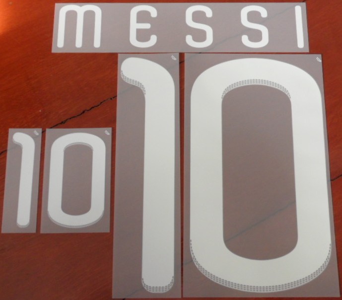 ชุดชื่อและเบอร์ติดเสื้อฟุตบอล #10 เมสซี่ ทีมชาติอาร์เจนติน่า (ชุดเยือน 2010) PLAYER SIZE ชุดลุยศึกฟุตบอลโลก 2010 ใหม่ / #10 MESSI ARGENTINA National Football Team (Away 2010) PLAYER SIZE Name and Number Set World Cup 2010 NEW