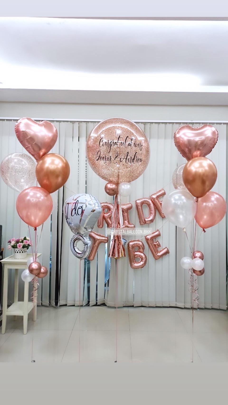 ลูกโป่ง Bride To Be Bubble ขนาด 24" สีโรสโกล พร้อม ฟอยล์ตัวอักษร Bride To Be,ช่อลูกโป่งฟอยล์หัวใจ ขนาด 18" 2 ช่อ,ฟอยล์แหวนวงใหญ่ 1 ชิ้น สามารถเปลี่ยนสีลูกโป่ง/เปลี่ยนข้อความ/เปลี่ยนฟอยล์ตกแต่ง/เปลี่ยนขนาดได้