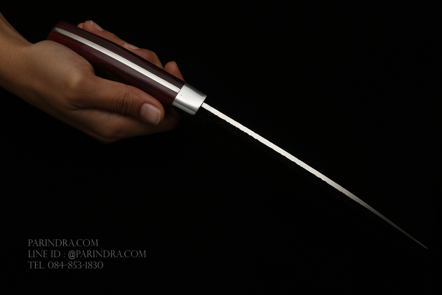 มีดใบตาย Columbia รุ่น SA70 ด้ามไม้ ลวดลายค้อนตี