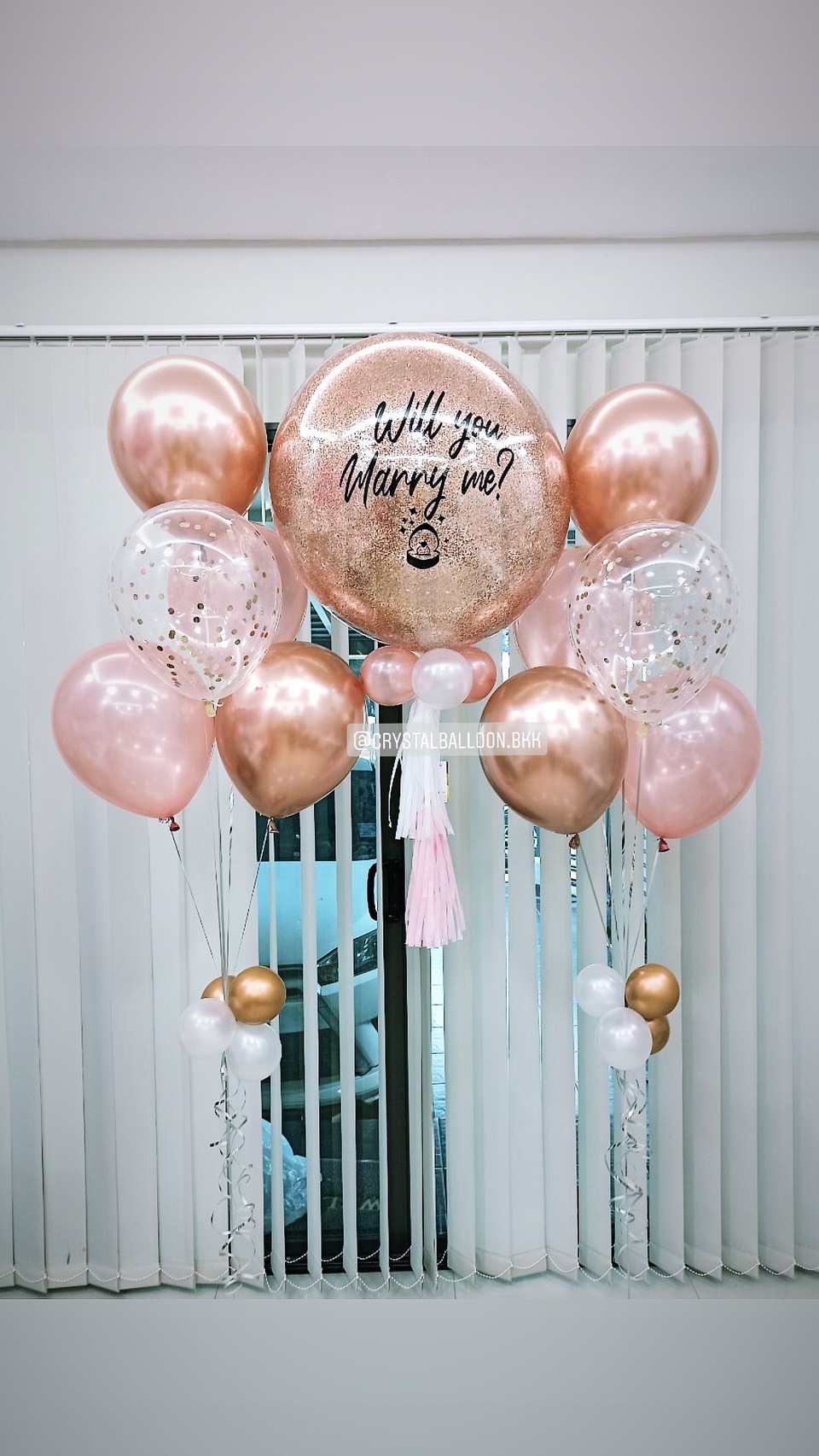 ลูกโป่ง Will You Marry Me? Bubble ขนาด 24" พร้อมตกแต่ง ช่อลูกโป่ง 5 ลูก 2 ช่อ สามารถเปลี่ยนสีลูกโป่ง/เปลี่ยนข้อความ/เปลี่ยนขนาดได้