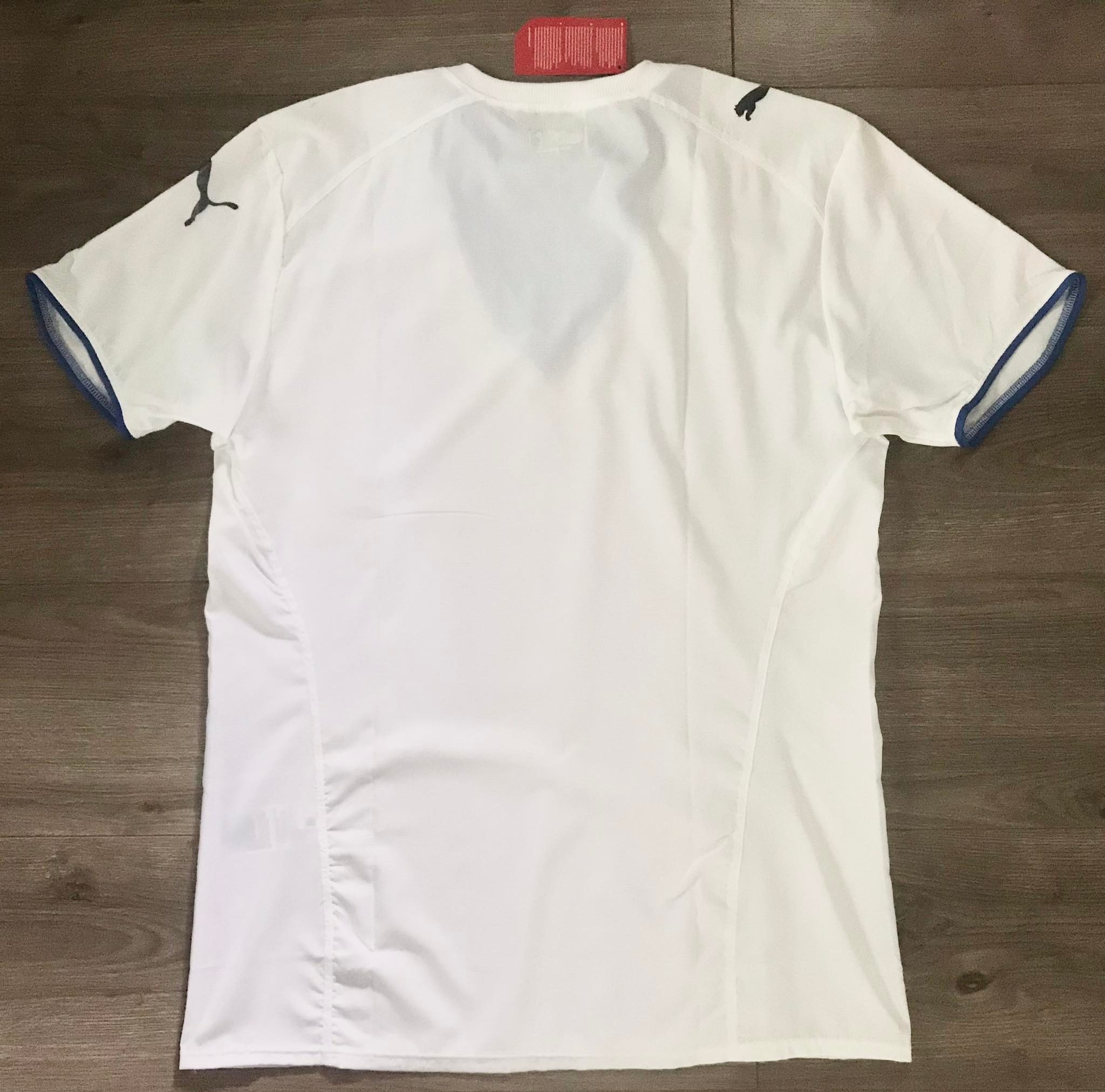 เสื้อฟุตบอล ทีมชาติอิตาลี Supporter Version ชุดเยือน ชุดลุยศึกฟุตบอลโลก 2006 ใหม่ L-Size / ITALY Football Shirt Supporter Version Away Kit World Cup 2006 Jersey NEW L-Size