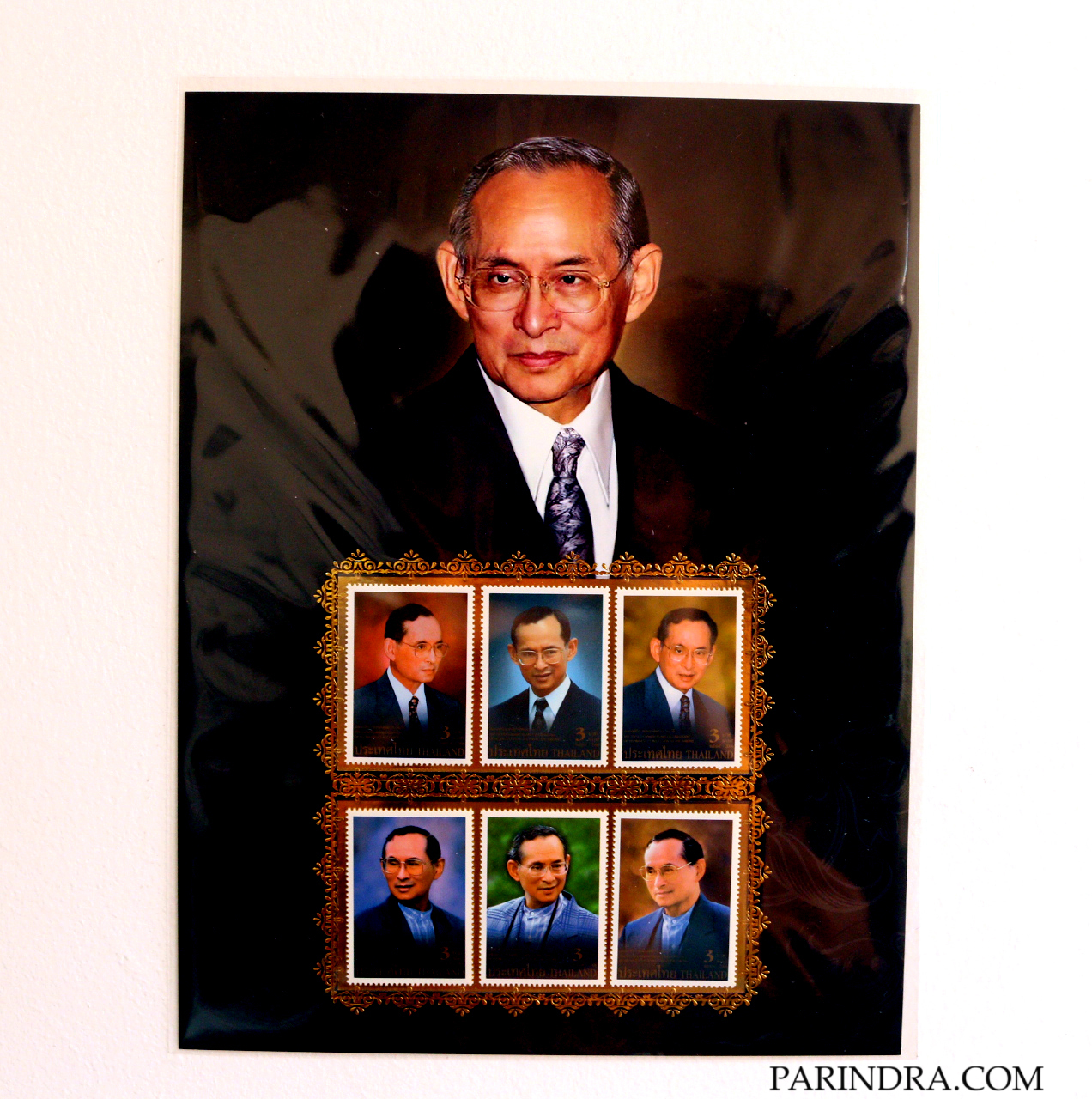 แผ่นที่ระลึกบรรจุแสตมป์ชุด งานฉลองสิริราชสมบัติครบ 60 ปี ชุดที่ 1 ปี 2549 (ยังไ่ม่ใช้)