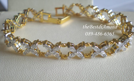 สินค้าหมด CL007+++สร้อยข้อมือเพชรรอบกากบาทแสนสวย+++สวยมากๆๆๆ มีดีไซน์มากๆๆ ใช้เพชรมาคี วางแบบกากบาท ต่อไปเรื่อย สวยสุดๆๆ หรูหรามาก เพชรวิ๊งๆเลยค่ะ
