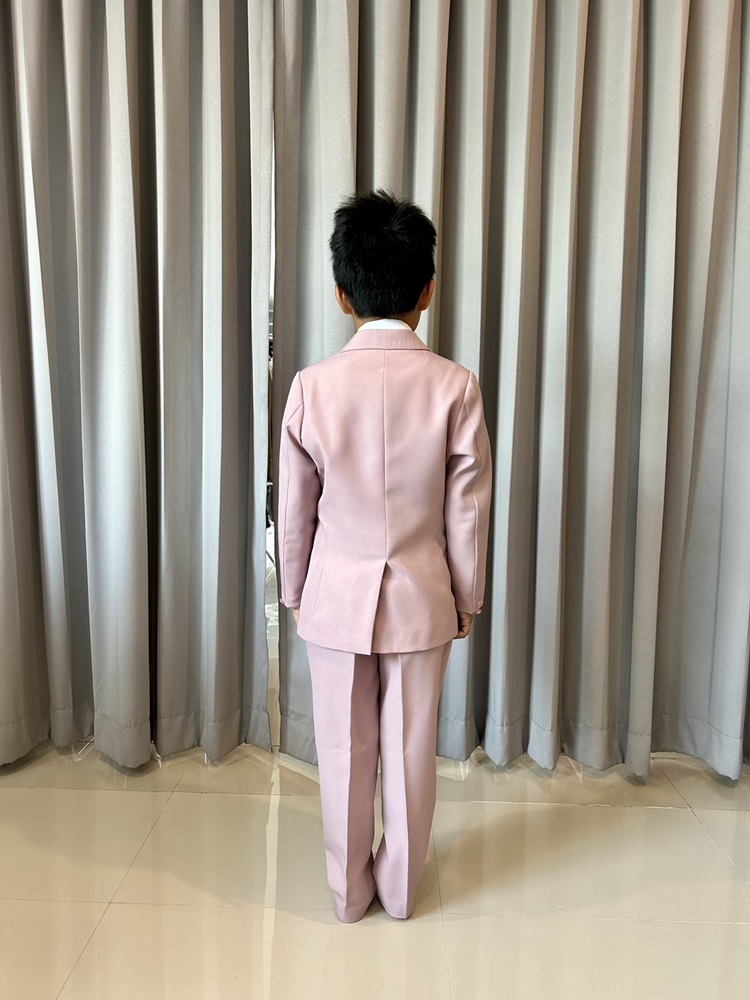 พร้อมเช่า ชุดสูทเด็กชาย สีชมพู 2 กระดุม งานตัด