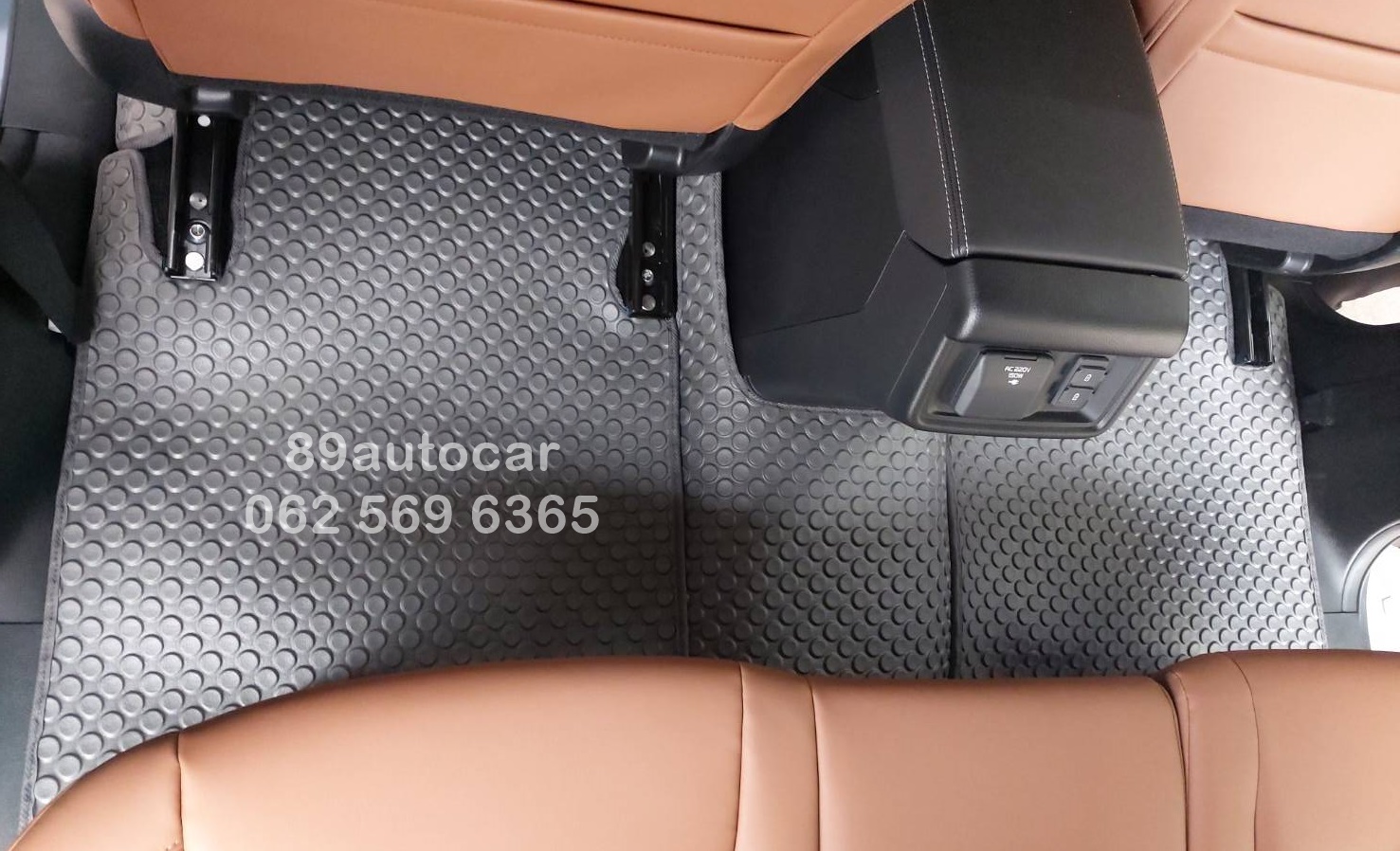 พรมกระดุมปูพื้นรถ Isuzu Mu-X 2022 เข้ารูป เต็มคัน