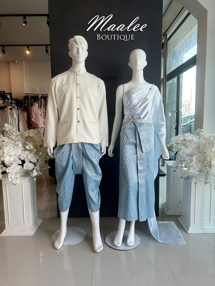 เช่า ชุดไทย ชุดเพื่อนเจ้าสาว ชุดไทยผ้าถุงสีฟ้าเทาเงิน สไบเรียบสีฟ้าอ่อน