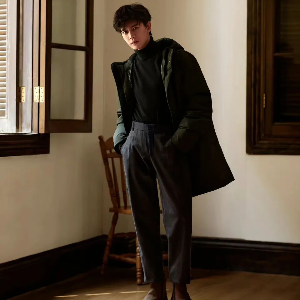 นิตยสาร Madame Figaro เหรินเจียหลุน เดือน 10/2022