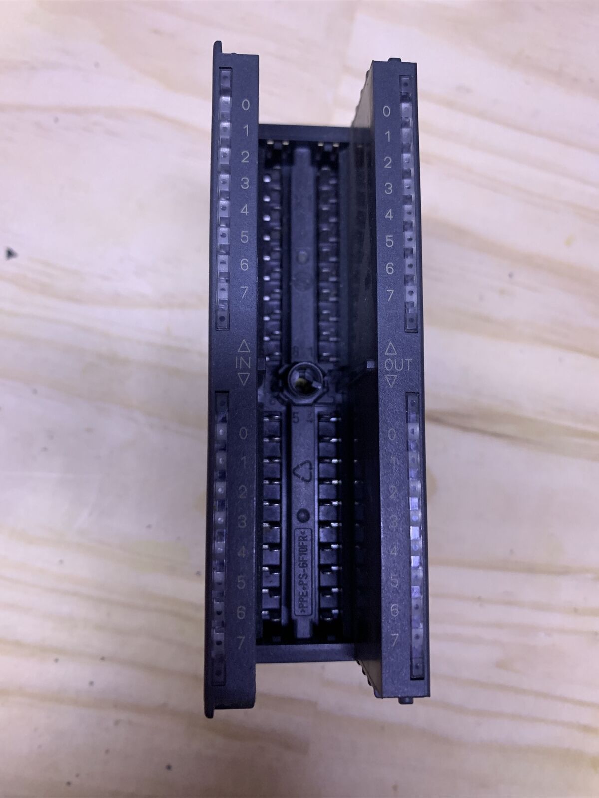 PLC " SIEMENS " รุ่น 6ES7 323-1BL00-0AA0